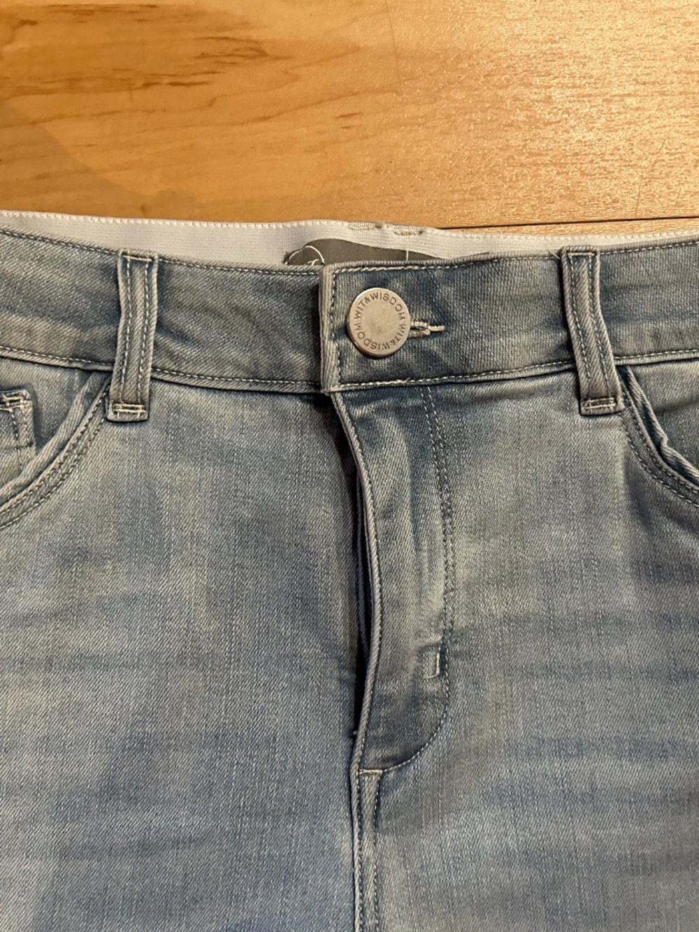 Wit&Wisdom Bennett High Waist Ankle Barely Bootcut Jean SIZE 8 - Picture 4 of 6